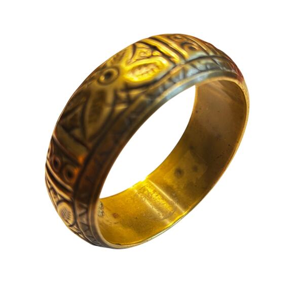 Brass bangle bracelet vintage 1970's domed embossed retro Boho hippie chic - Picture 3 of 7
